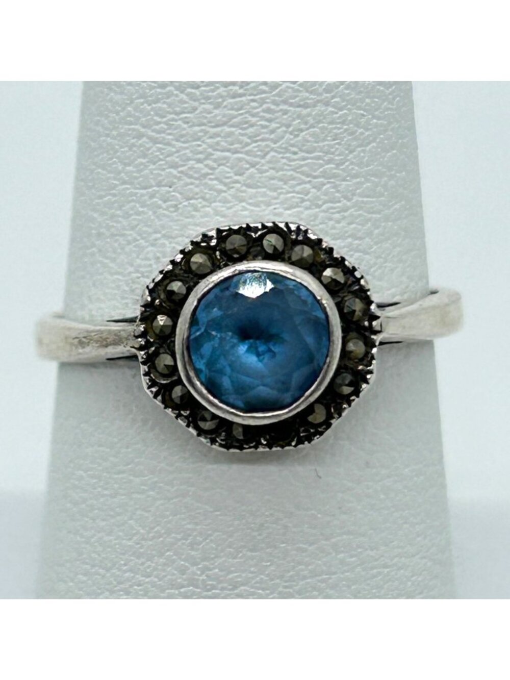 Vintage 925 Sterling Silver Blue Stone & Marcasite Halo Ring Size 6 - Picture 1 of 15